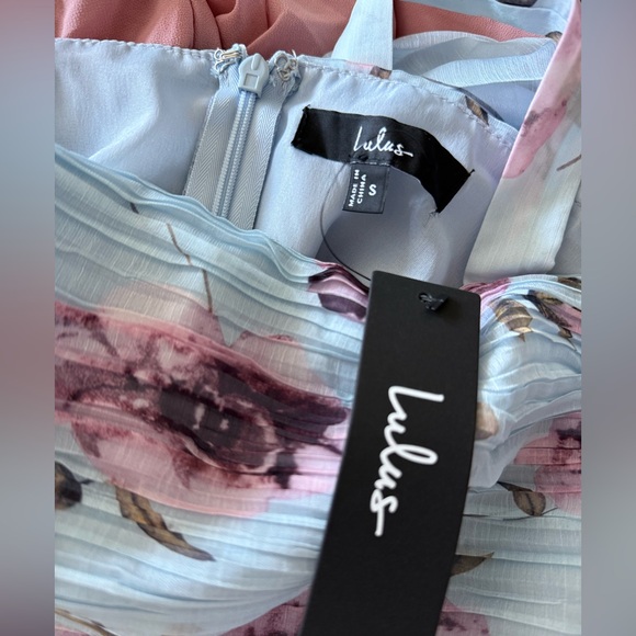 NWT Lulus Gorgeous Purpose Blue Floral Pleated Bow Maxi Dress S Cottage Wedding - Picture 3 of 6